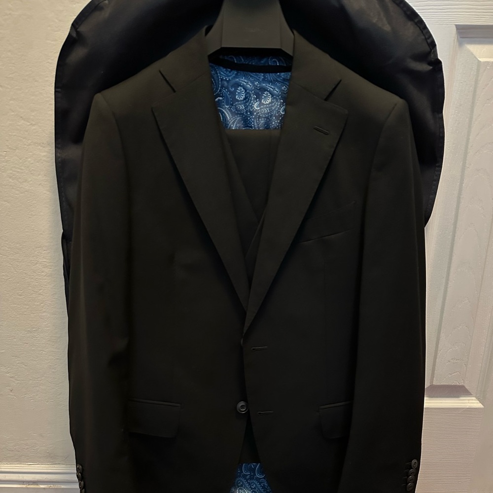 Suitsupply 38R Custom Made.